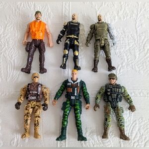 Variety Of 6 Military Soldiers  4” Action Adventure Figures Plastic Toy